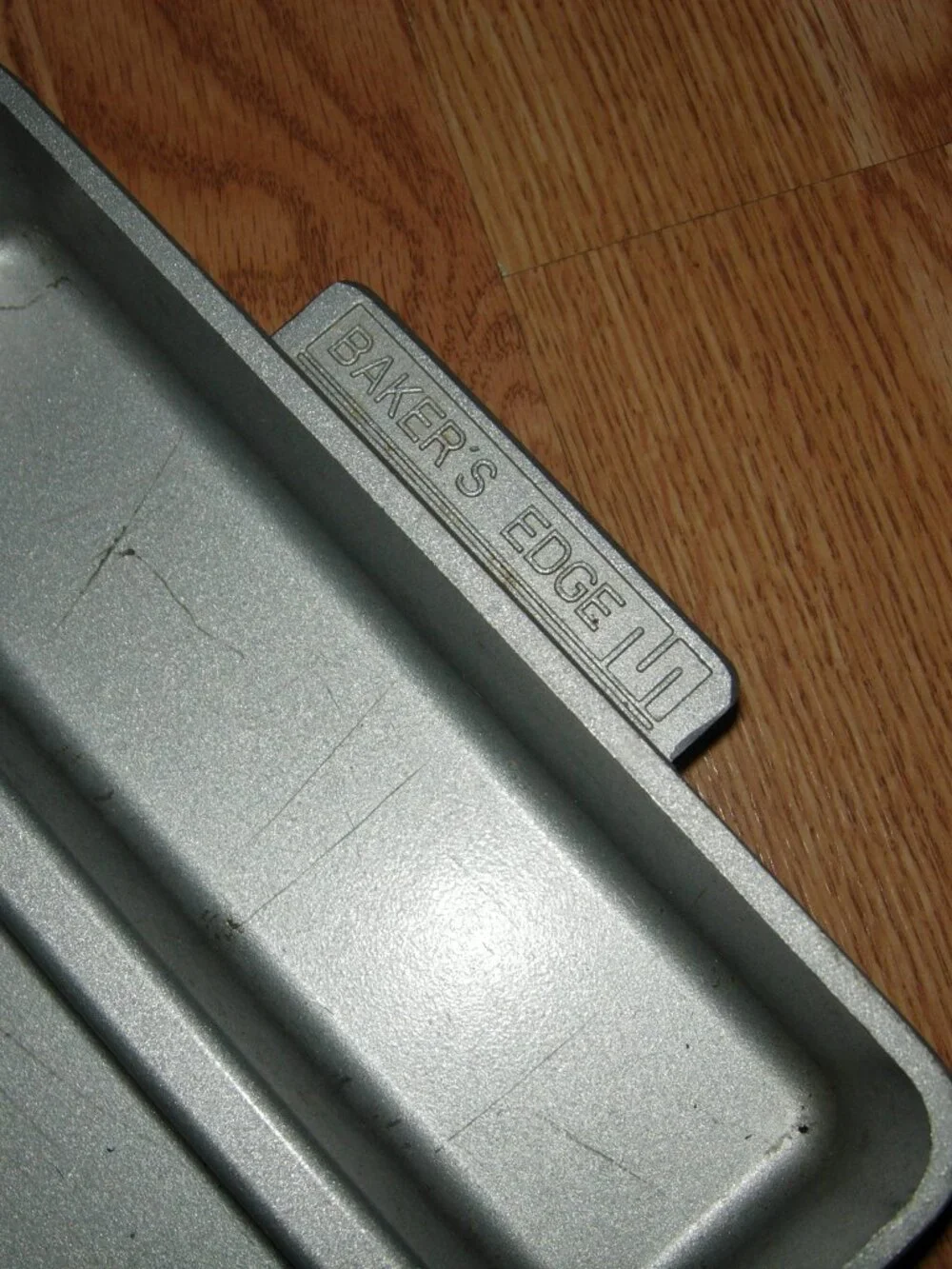 Baker's Edge Nonstick Brownie Pan